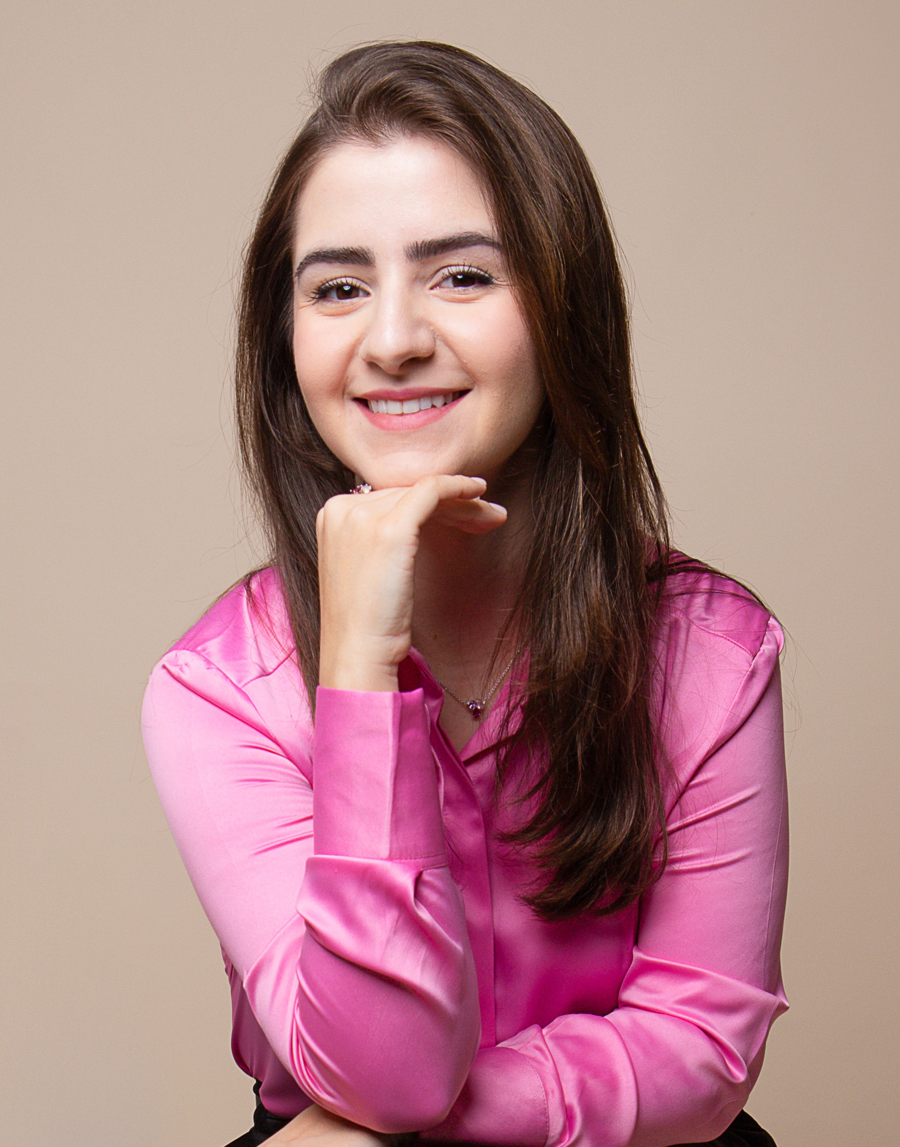 Dra. Isadora Azevedo — Especialista em Ortodontia